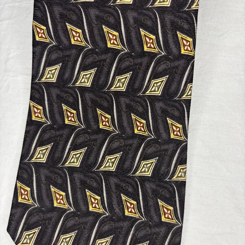 BG&C 100% Silk Hand Sewn Mens Tie Black Gray Gold Geometric Classic Made in USA